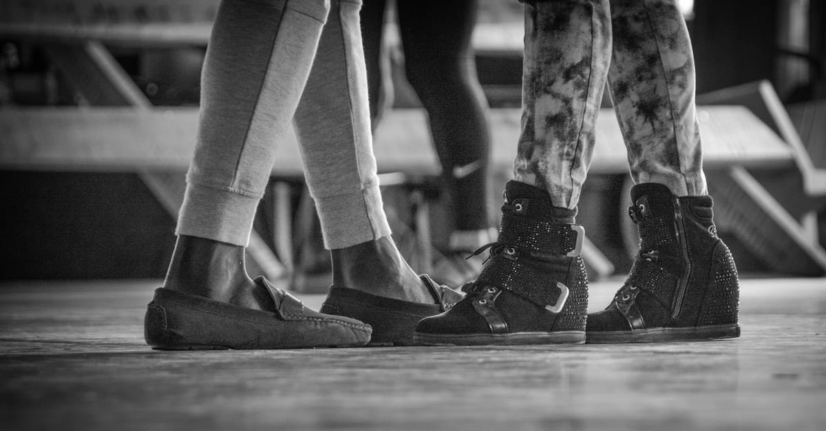 découvrez notre collection élégante de loafers, des chaussures confortables et stylées parfaites pour toutes les occasions. alliant qualité et modernité, nos loafers sont idéaux pour compléter votre look avec une touche de sophistication.