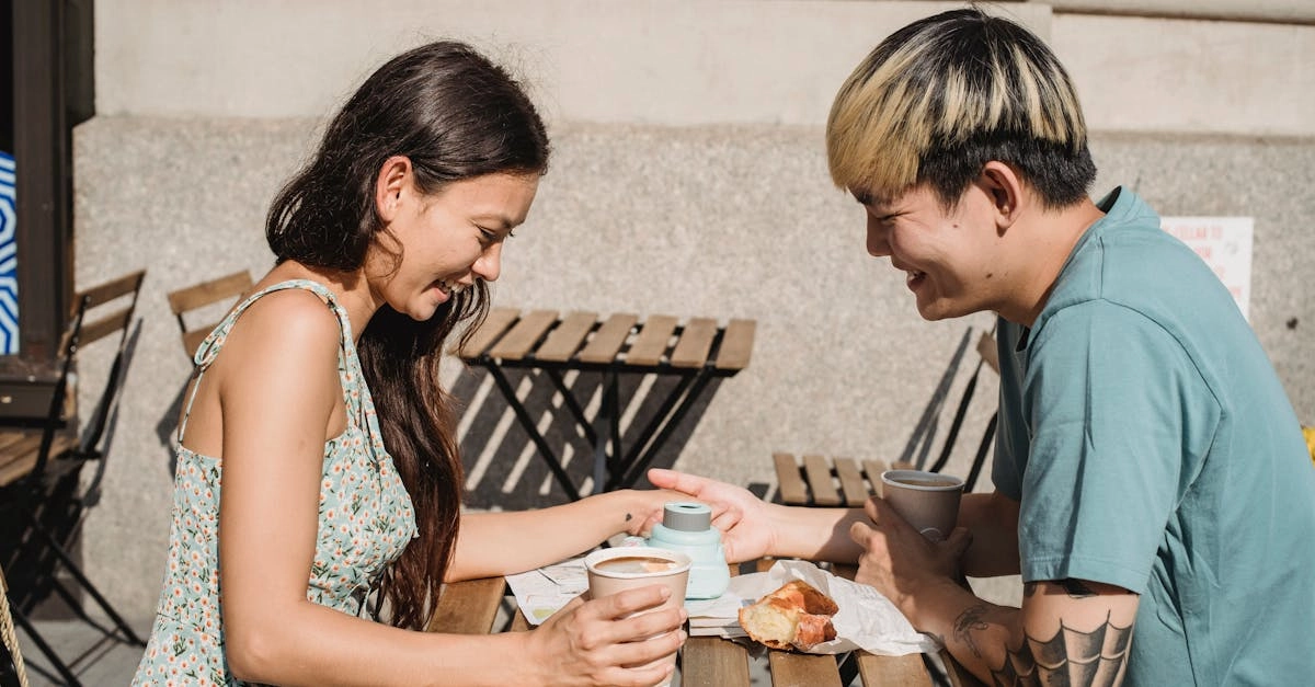 découvrez les plus belles coiffures d'été pour sublimer votre look en saison chaude. des idées fraîches et tendance, adaptées à tous les types de cheveux, pour briller lors de vos sorties ensoleillées.