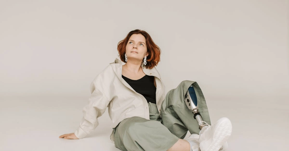 découvrez notre collection de baskets blanches élégantes et polyvalentes. parfaites pour toutes les occasions, elles allient confort et style. idéales pour compléter votre garde-robe, nos sneakers blanches sauront vous séduire par leur design intemporel.