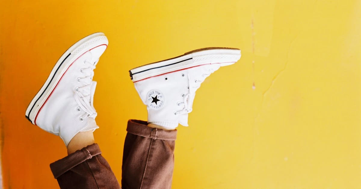 découvrez l'univers des converse, des chaussures emblématiques alliant style et confort. explorez notre sélection de modèles classiques et contemporains, parfaits pour toutes les occasions. un incontournable pour les amateurs de mode.