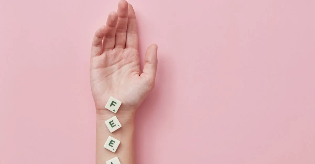 Toucher l’épaule d’une femme signification : Que veut dire ce geste ?