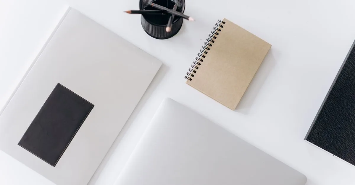 découvrez des astuces et conseils pour une organisation minimaliste efficace, simplifiez votre espace et votre quotidien avec élégance et fonctionnalité.